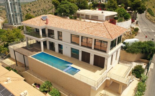 Luxury villa in Benidorm