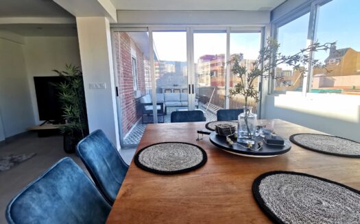 Penthouse in the heart of Benidorm, 50 metres from the beach.