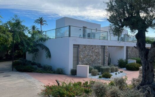 Luxury beach house for sale in Villajoyosa