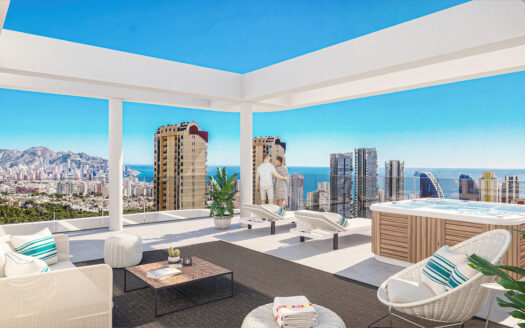 Luxury penthouse with sea views in Benidorm.