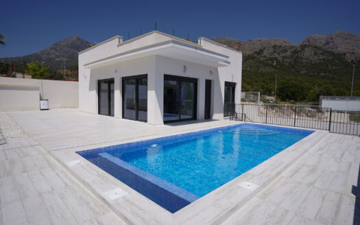 New villa in Polop